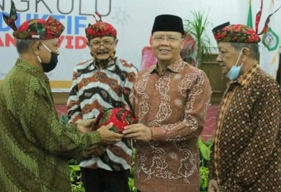 Gubernur Bengkulu Terima Penghargaan Dari Presiden Jokowi