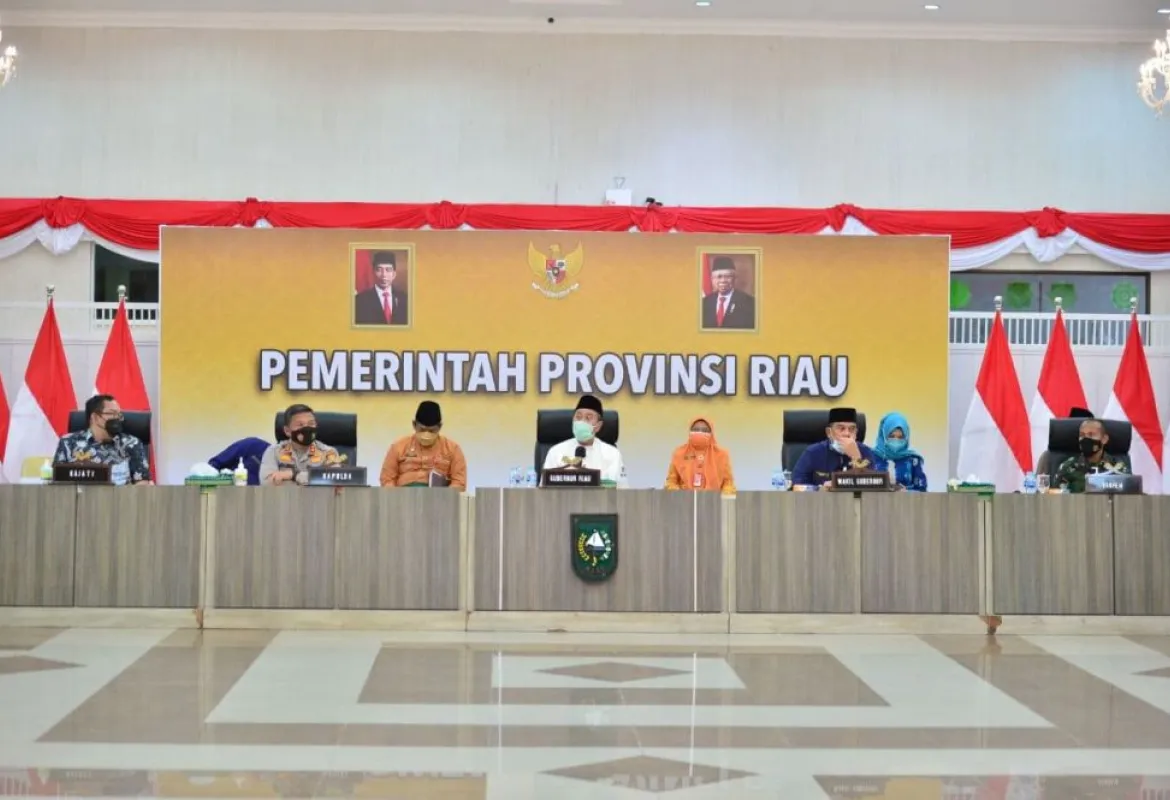 Gubernur Syamsuar Pimpin Rakor Terkait Vaksinasi Bersama Ketua Paguyuban Dan Tokoh Agama Provinsi Riau