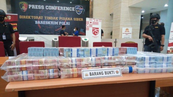 Bareskrim Polri Ungkap Pembobol Akun Bank dan Grab Rp.21M