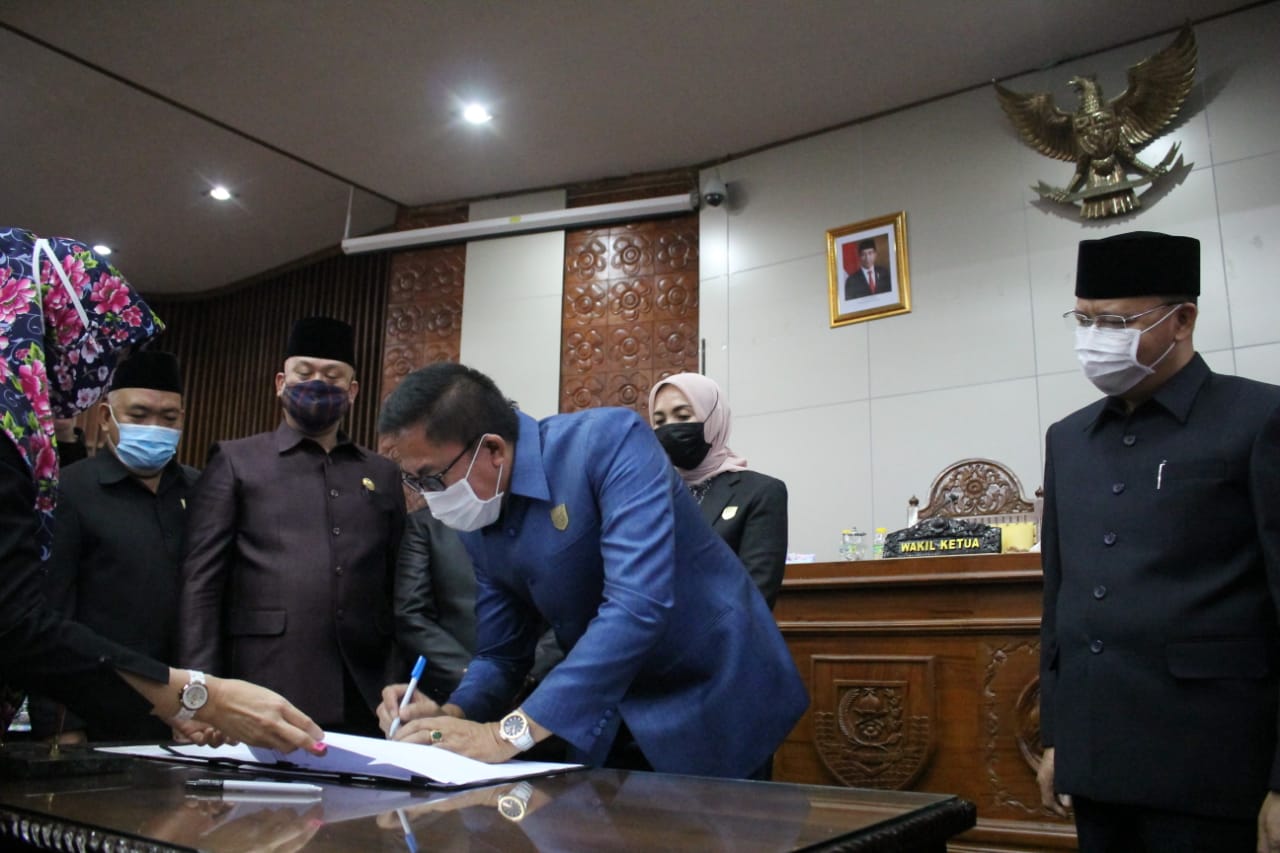 DPRD Provinsi Bengkulu Setujui Perda Pertanggungjawaban Pelaksanaan APBD TA 2019