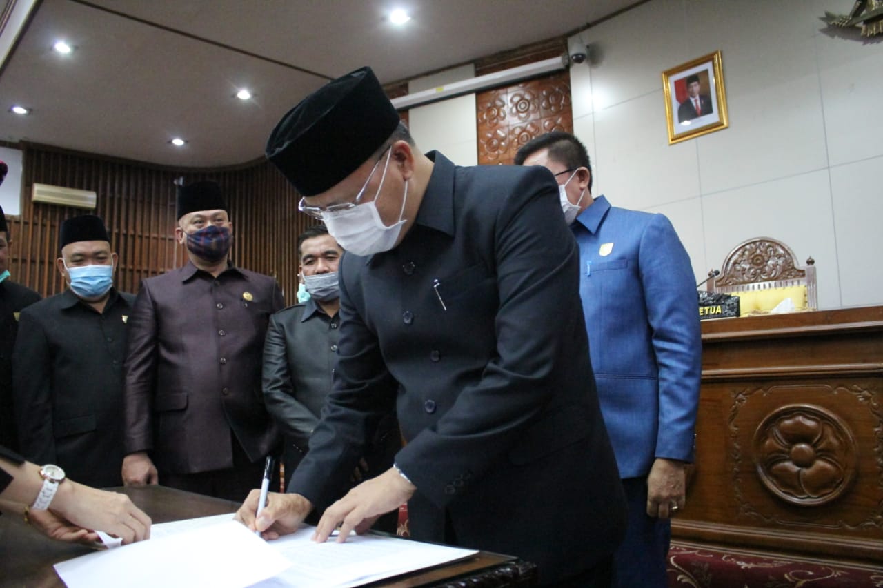 DPRD Provinsi Bengkulu Setujui Perda Pertanggungjawaban Pelaksanaan APBD TA 2019