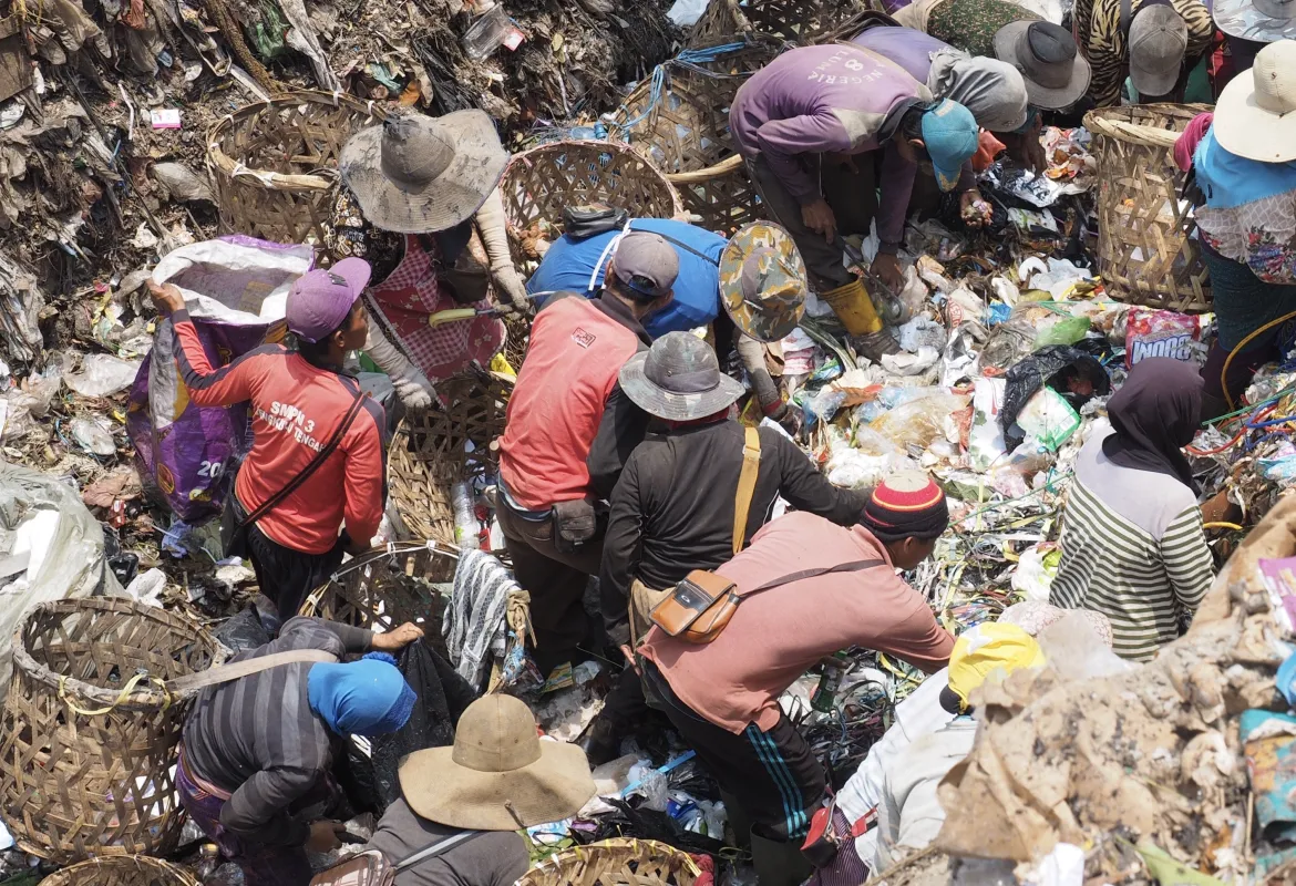Pandemi Covid-19, Kondisi Ekonomi Makro dan Kemiskinan di Indonesia