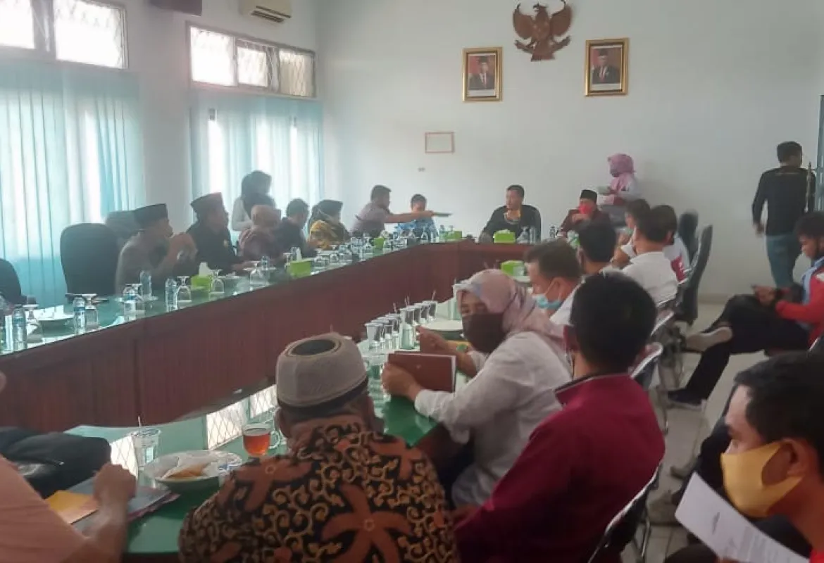 DPRD Seluma Gelar Rapat Dengar Pendapat Warga dan Perusahaan di Babatan