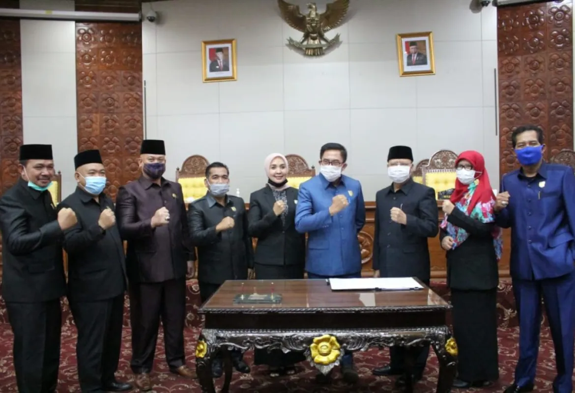DPRD Provinsi Bengkulu Setujui Raperda Pertanggungjawaban Pelaksanaan APBD 2019 Ditetapkan Menjadi Perda