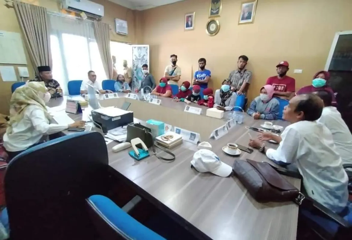 Keluarga Nelayan Hilang Datangi DPRD Kota Bengkulu Untuk Meminta Bantuan
