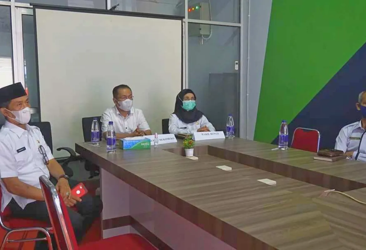 Secara Virtual, Bupati dan Wabup Mukomuko Hadiri Rakornas Penangulangan Bencana