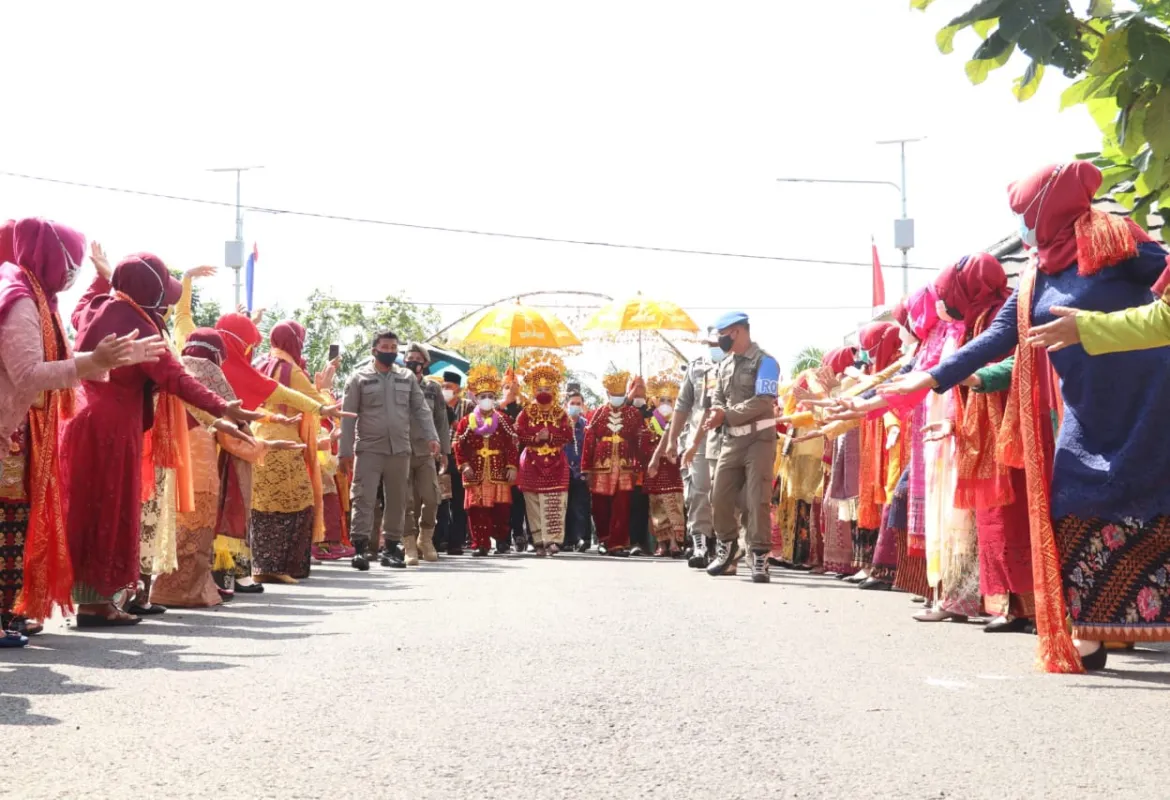 Penyambutan dan Prosesi Pemberian Gelar Adat Bupati dan Wakil Bupati Mukomuko Berjalan Lancar dan Khidmat