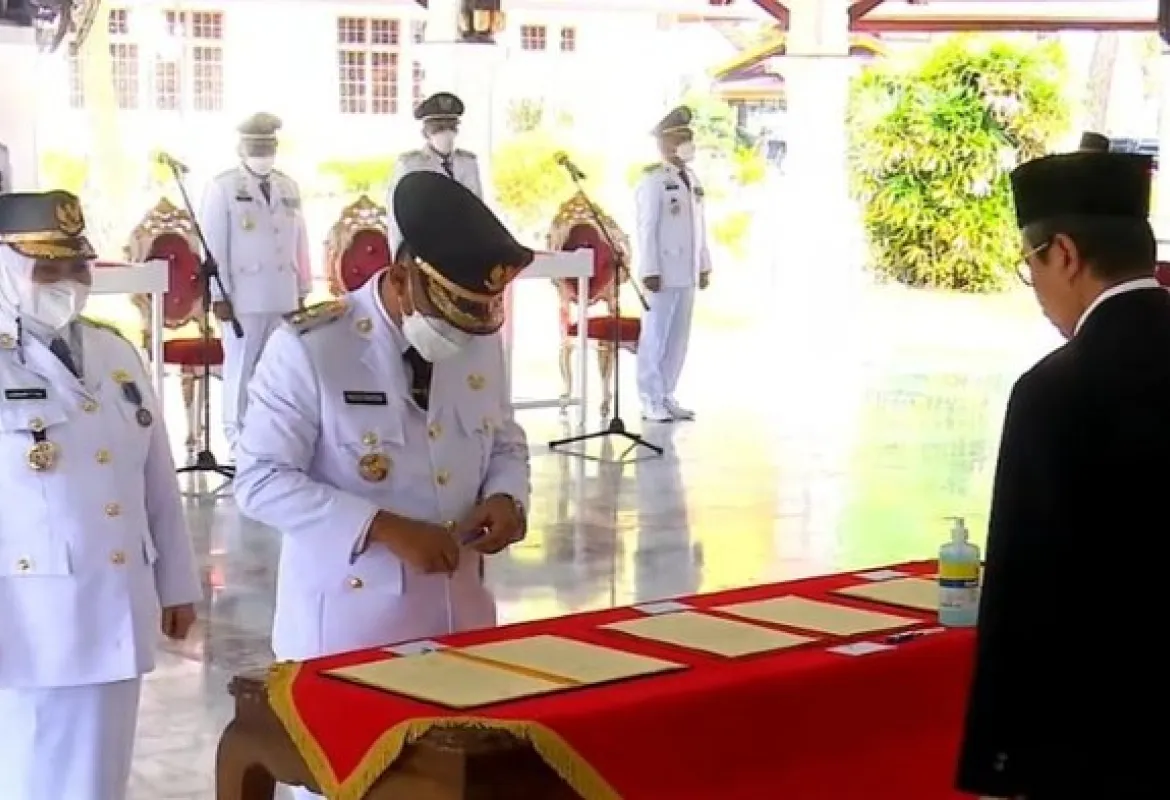 Gubernur Riau Lantik 3 Kepala Daerah dan Ingatkan Soal Karhutla-Covid