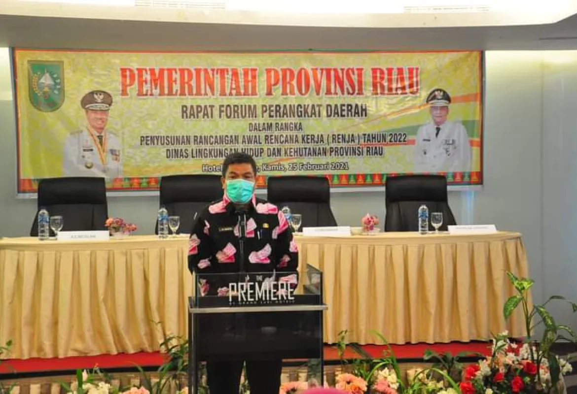 Rapat Renja Tahun 2022 Dinas Lingkungan Hidup dan Kehutanan Provinsi Riau Bertempat di Hotel Premiere Pekanbaru