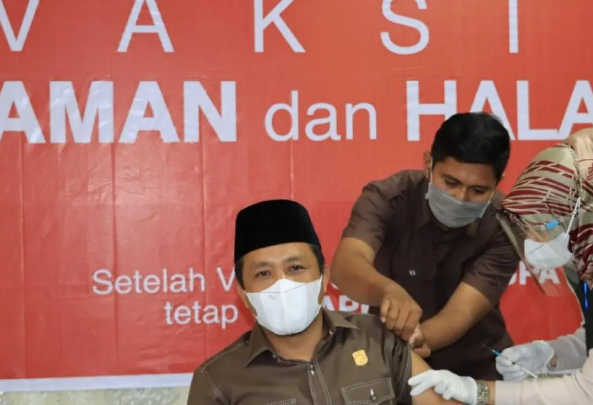 Ketua DPRD Siak Ikuti Vaksinasi Tahap Dua