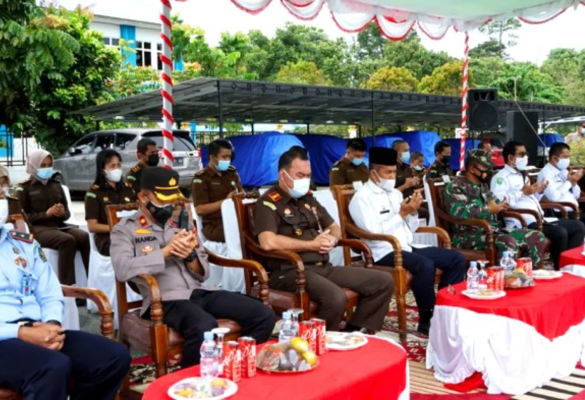 Bentuk Transparansi Dengan Masyarakat, Kejari Siak Musnahkan Barang Bukti Berupa Narkoba