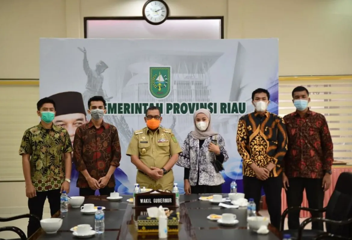 Wakil Gubernur Riau Terima Audiensi Angkatan Muda IKASMANSA Pekanbaru