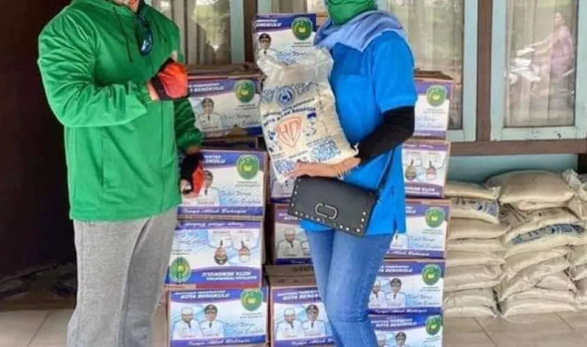 DPRD Kota Bengkulu Memantau Pendistribusian Bantuan Dari Pemkot, Terhadap Warga Terdampak Corona