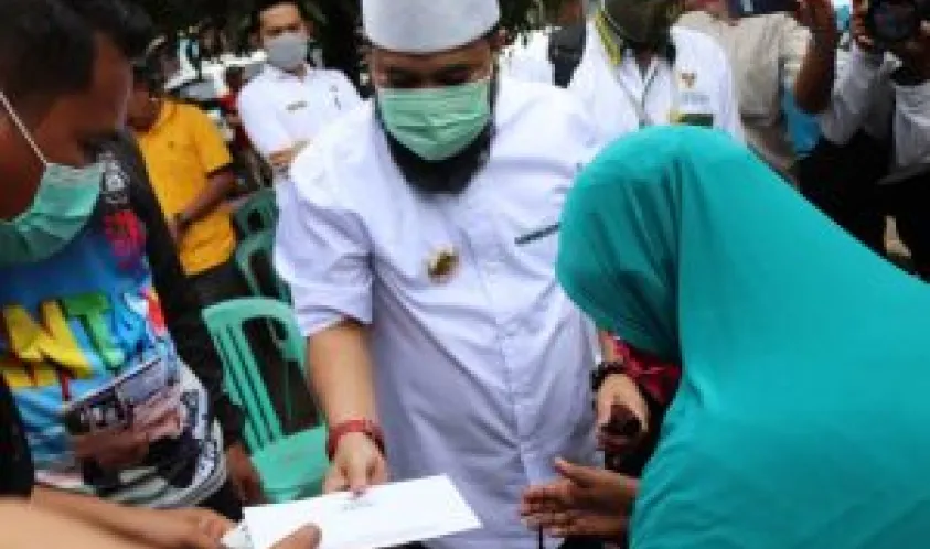 Walikota Helmi Hasan Pastikan Pihak Keluarga Nelayan yang Hilang Akan Mendapat Bantuan Setiap Bulan