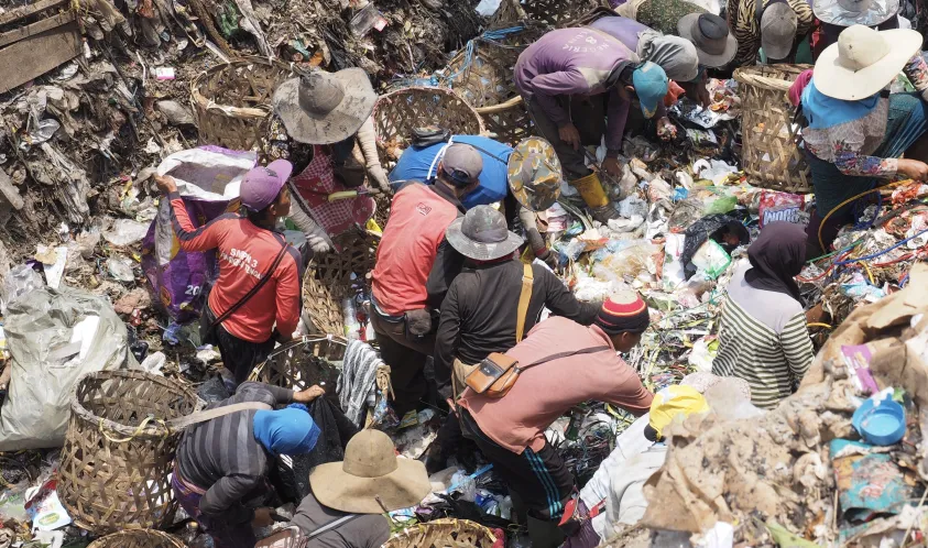 Pandemi Covid-19, Kondisi Ekonomi Makro dan Kemiskinan di Indonesia