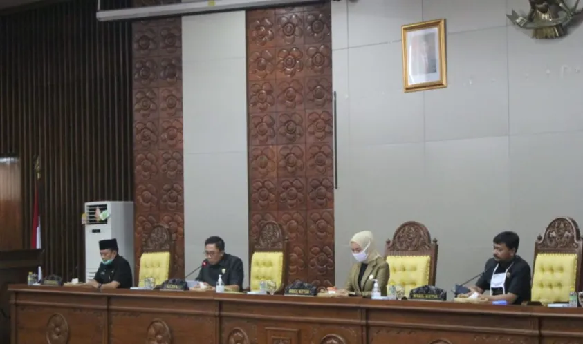 Paripurna DPRD Provinsi Bengkulu, Setujui Raperda Pertangungjawaban Pelaksanaan APBD 2019 Jadi Perda