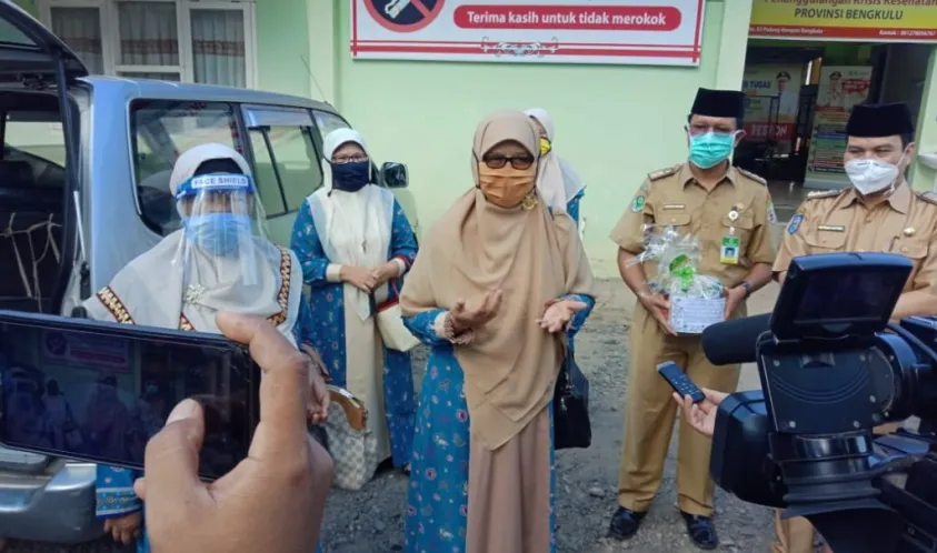 Dewan Provinsi Bengkulu Salurkan Bantuan Multivitamin Bersama PPRK MUI