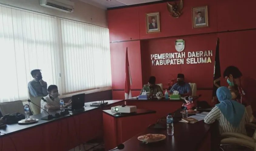 Asisten 1 Pemda Seluma Lakukan Rapat Bersama Gubenur Bengkulu Lewat Vidcon