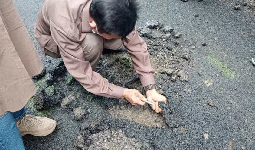 Komisi II DPRD Kota Bengkulu Sidak Sejumlah Hasil Pembangunan Jalan