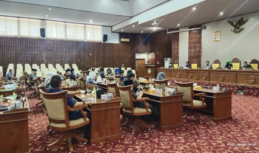 Semua Fraksi Menyetujui Perda Usulan Gubernur Bengkulu