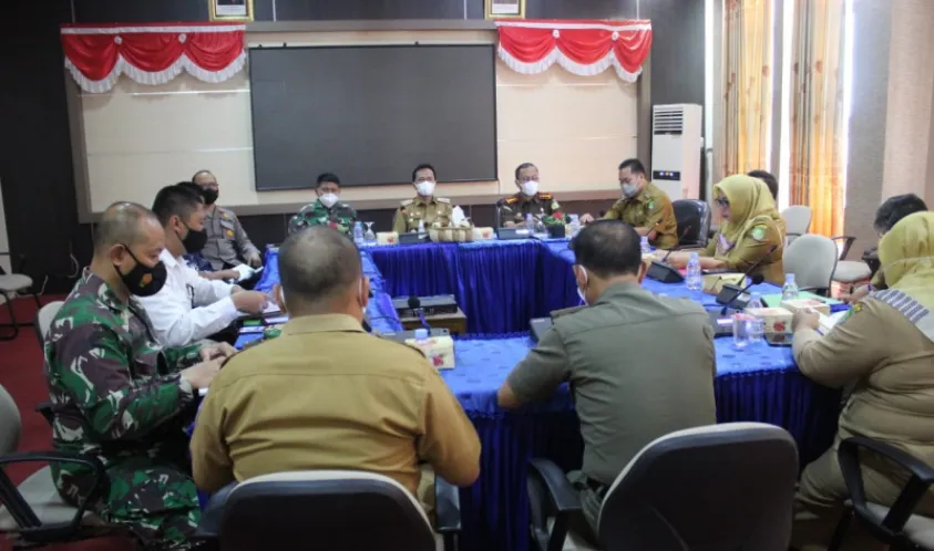 Bupati Benteng Pimpin Rapat bersama Wakil Bupati dan Forkopimda