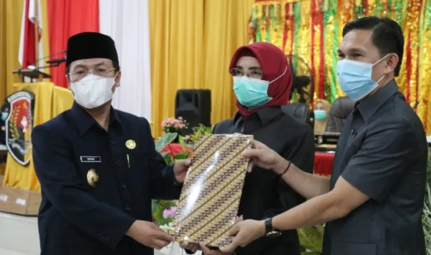 Ketua DPRD Mukomuko Pimpin Rapat Paripurna Serah Terima Buku Memori Jabatan Bupati