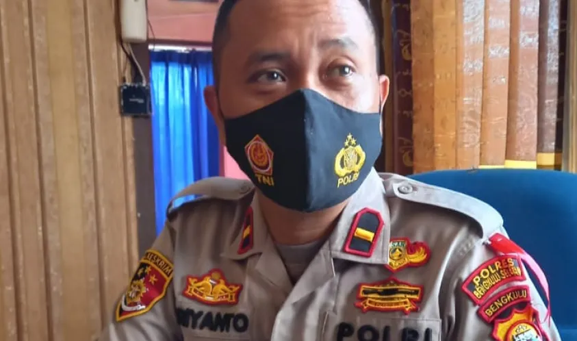Kapolsek Manna