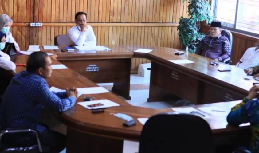 Komisi II DPRD Bengkulu Selatan Panggil Disperindagkop Terkait Indomaret dan Alfamart