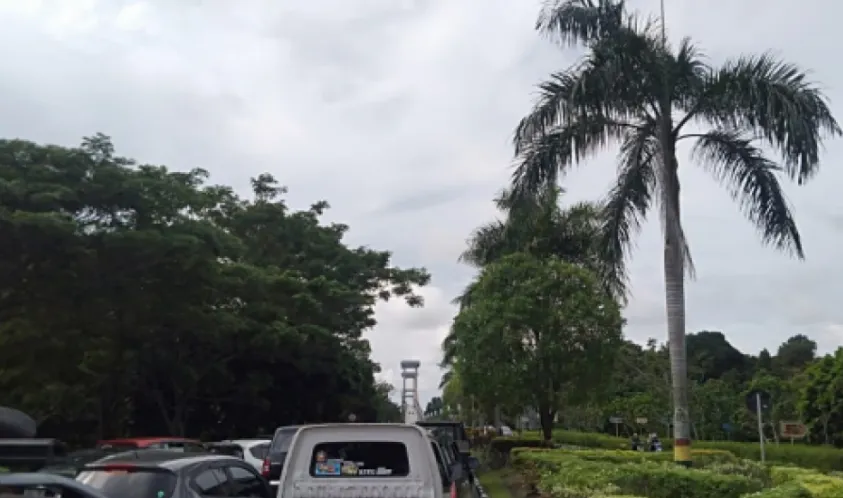 Banyak Wisatawan Datang ke Siak, Tim Satgas Perketat Pos Penyekatan di Jembatan TASL