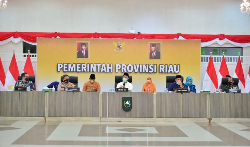 Gubernur Syamsuar Pimpin Rakor Terkait Vaksinasi Bersama Ketua Paguyuban Dan Tokoh Agama Provinsi Riau