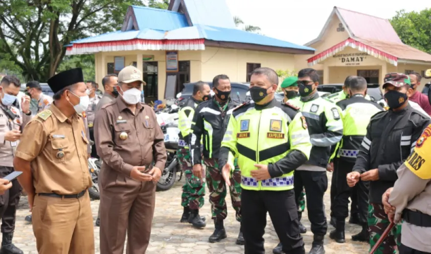 Bupati Alfedri Bersama Kapolda Riau Tinjau Vaksinasi Warga Jati Mulya
