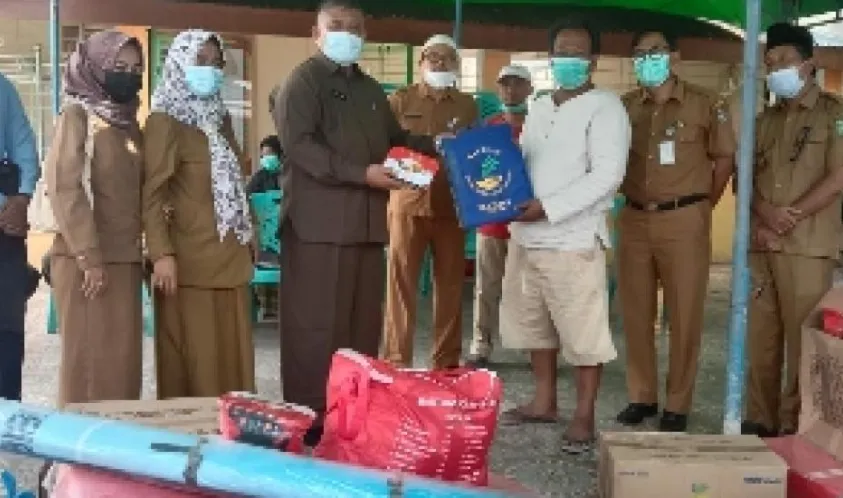  Pemkot Dumai Salurkan Bantuan Kepada Warga Korban Kebakaran Jalan Cendrawasih